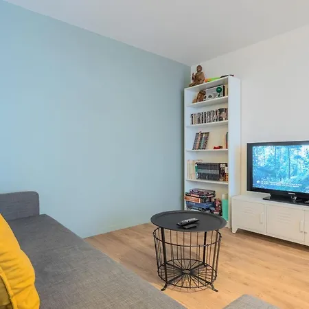 Fully-equipped App With Balcony Near Train Station Apartment Lille