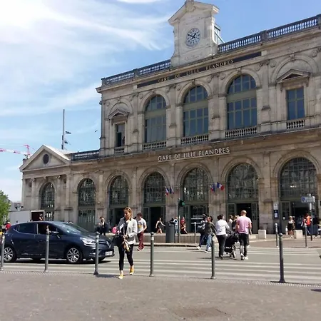 Fully-equipped App With Balcony Near Train Station *